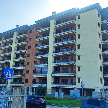 Love Home Apartament Near The Airport Fiumicino Luaran gambar